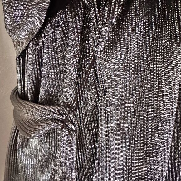 Michael Michael Kors Tiered Metallic Silver Ruffle Plisse Mini Dress Size L - Picture 6 of 13